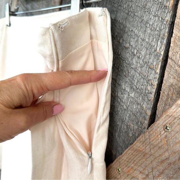 Forever 21 faux wrap mini  skirt with side tie, in a rayon/linen blend - Picture 6 of 9